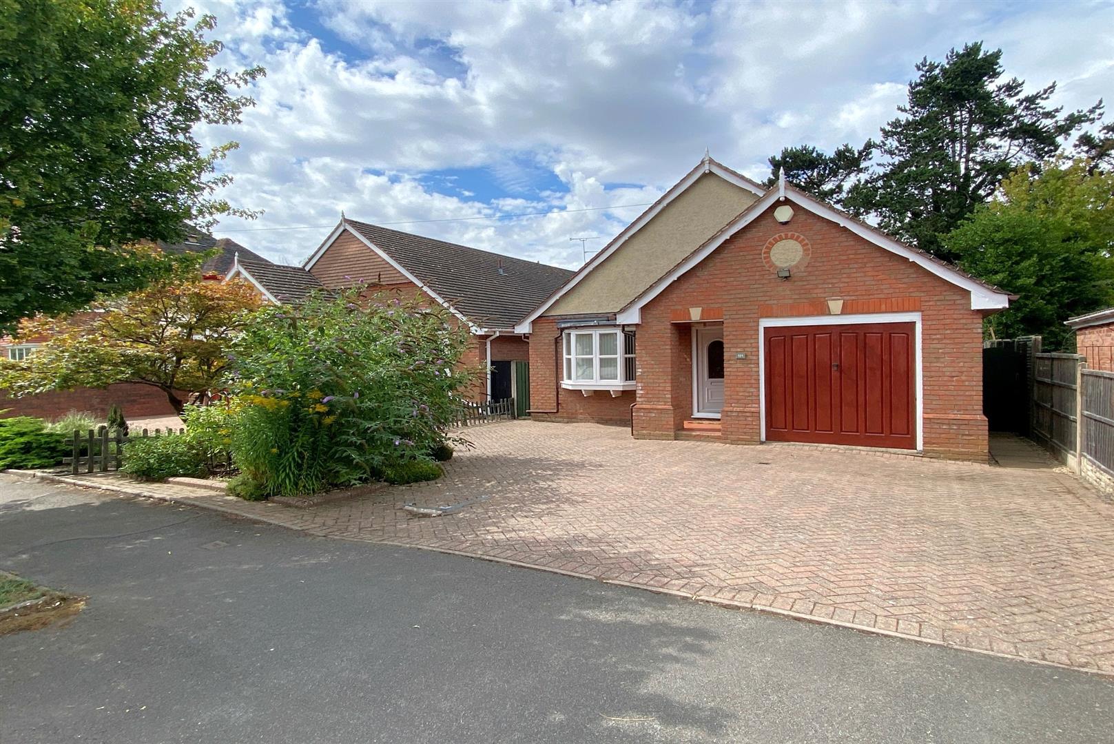 3 bed property in Foley Road, Stourbridge